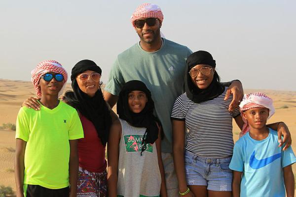 亚历山大15中11轰28分8助，连续96场20+得分