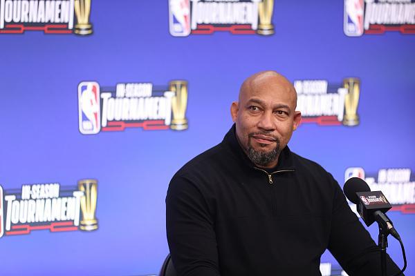 赫内斯支持废除50+1，拜仁球迷拉横幅反对：这是不可想象的（赫内斯力挺取消50+1，拜仁球迷举横幅抗议：难以想象）