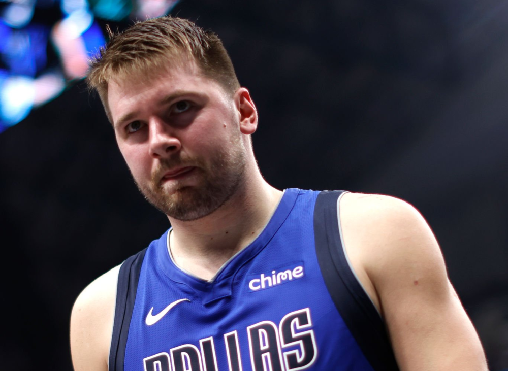 3-0！中国男排同组对手闯入世锦赛8强！淘汰A组榜首，非洲球队团灭（3-0横扫！与中国男排同组对手晋级世锦赛八强，爆冷淘汰A组第一，非洲军团全数出局）