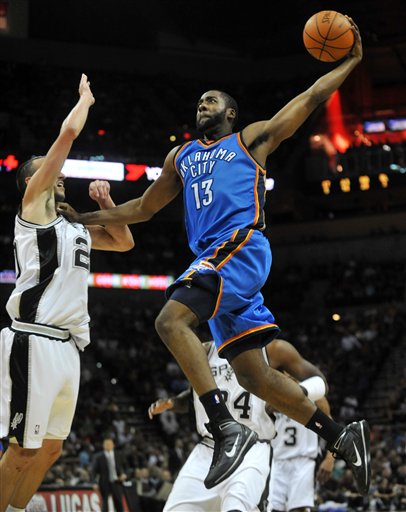 阿纳别科夫对阵奥林匹亚科斯数据：单场8扑救，多次扑出必进球（阿纳别科夫战奥林匹亚科斯：单场8次扑救，屡次拒绝必进球）