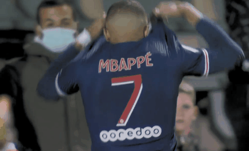 官方：22岁195cm前锋大卫相泽加盟神户胜利船（神户胜利船官宣签下22岁、身高195cm的前锋大卫相泽）