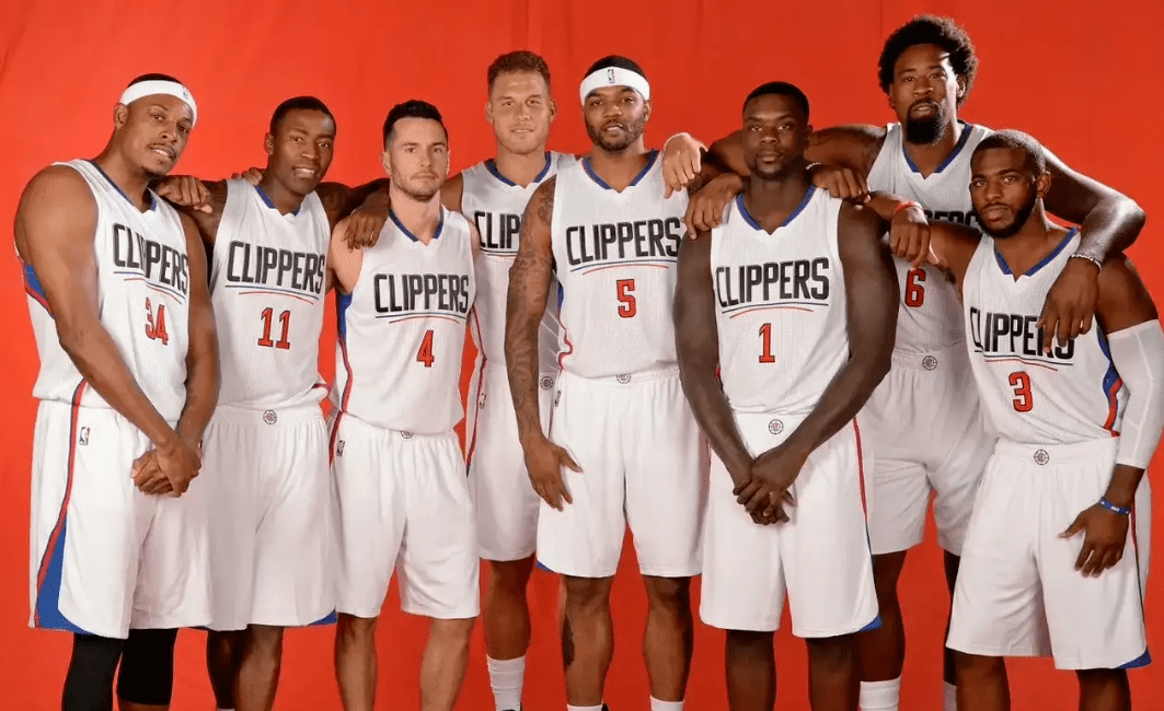 名宿：在我看来莱奥是边锋不是前锋；他配得上米兰10号球衣（名宿：莱奥是边锋而非前锋，配得上米兰10号）